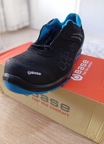 Marka base i robok serisi 42.44 numara 3700TL