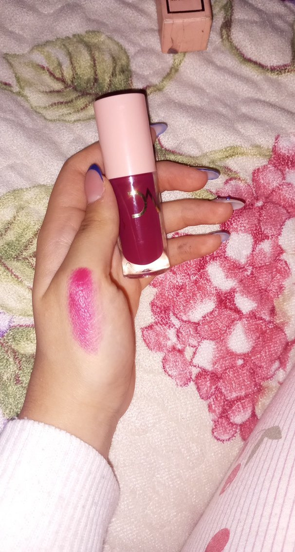 demet akalının markası gloss - Görsel 2