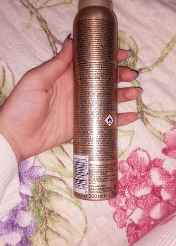 Wella Wellaflex Ultra Güçlü Tutuşlu Köpük 300ml - Görsel 3