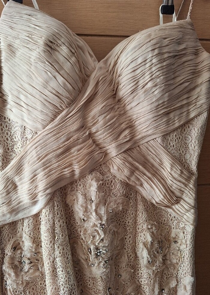 Ten rengi abiye elbise - Görsel 3