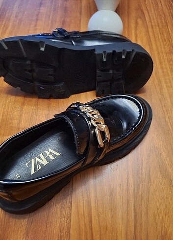 31 Beden Zara kız loafer
