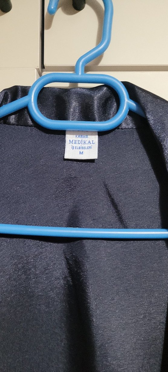 Arel Üniversitesi mezuniyet cübbesi - Görsel 3