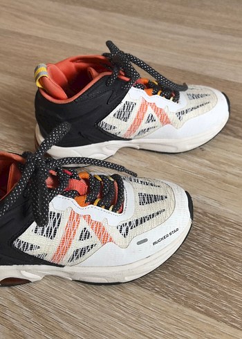 Zara Renkli Desenli Bağcıklı Erkek Çocuk Spor Ayakkabı