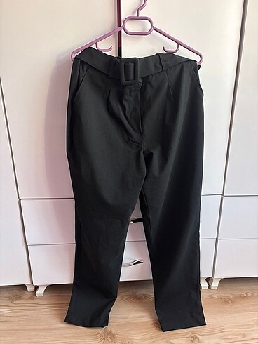 Kemerli Kumaş Pantolon