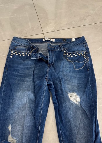 Koton Kadın Mavi Yırtık dar Kesim Kot Pantolon
