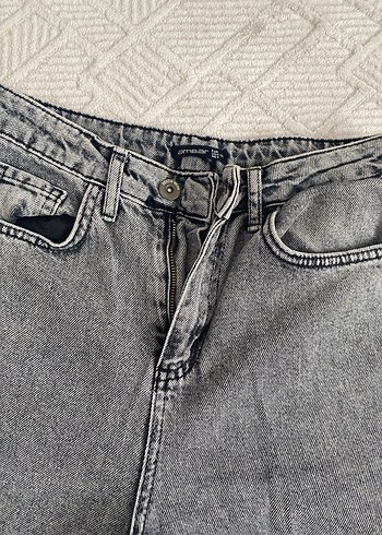 Gri Rahat Kesim Kadın Jean
