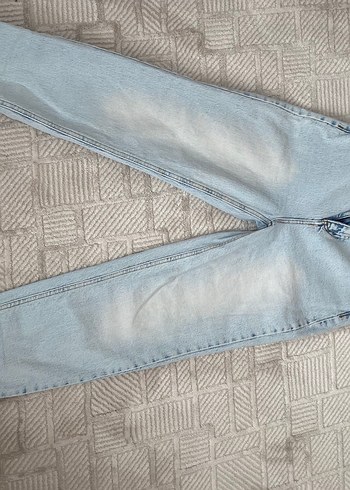 32 Beden Mavi Yüksek Bel Dar Kesim Bayan Jean