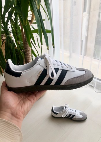 Adidas 40