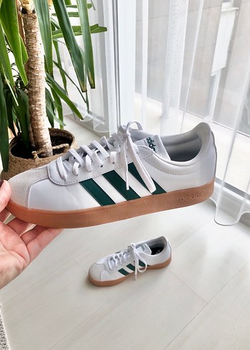 Beyaz Adidas Spor Ayakkabı - Görsel 3