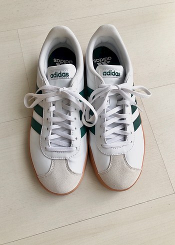 Beyaz Adidas Spor Ayakkabı - Görsel 2