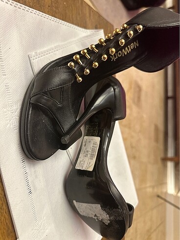 37 Beden Network yeni stiletto