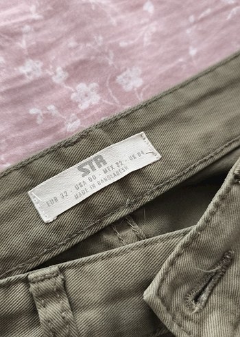 32 Beden haki Renk Stradivarius kargo Jean