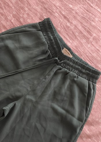 Pull and Bear haki kumaş pantolon