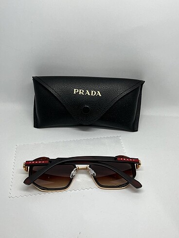 Prada gözlük
