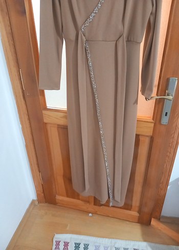 Bej Uzun Kollu Drapeli Kadın Abiye Elbise - Görsel 4