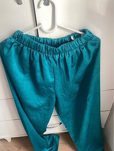 m Beden Vintage saten pijama takimi