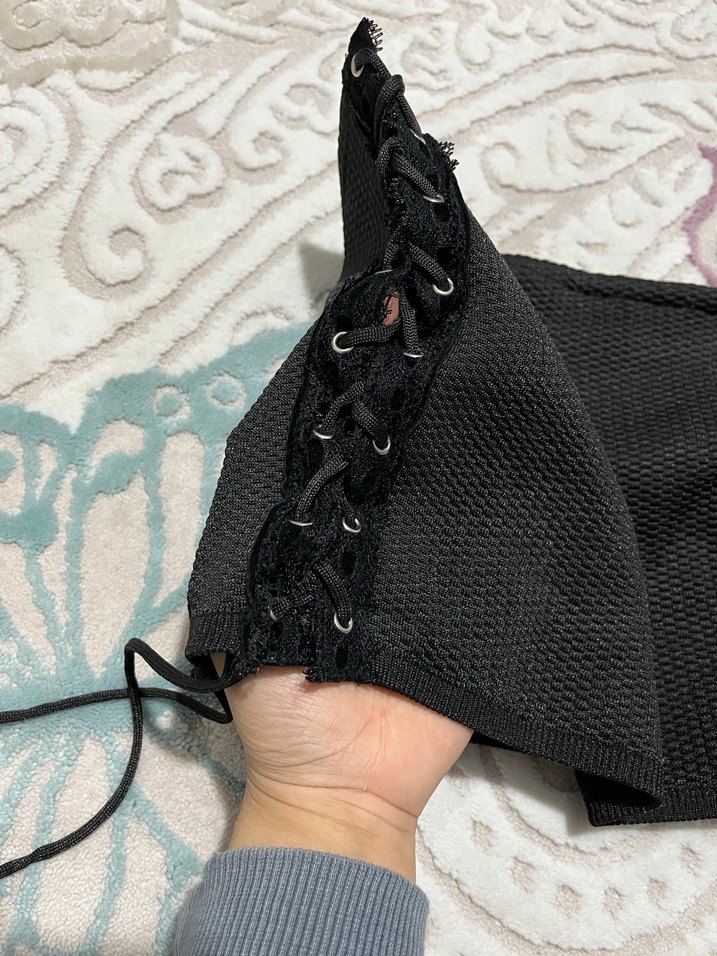 Siyah Bağcıklı Mini Korse - Görsel 2
