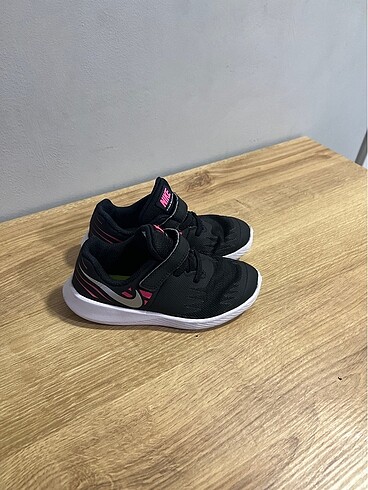 Kız çocuk nike spor ayakkabı