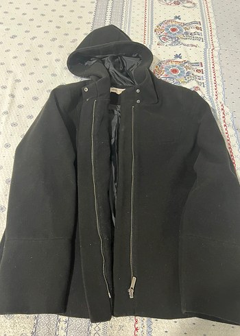 Siyah Kapüşonlu  kaban/ceket - Görsel 2
