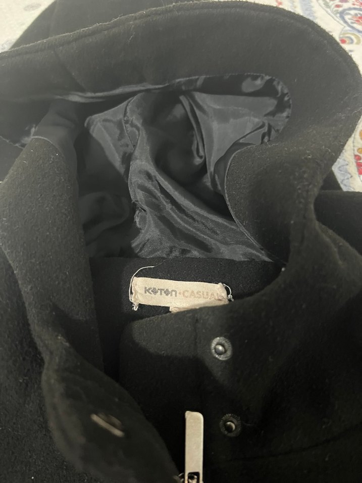 Siyah Kapüşonlu  kaban/ceket - Görsel 4