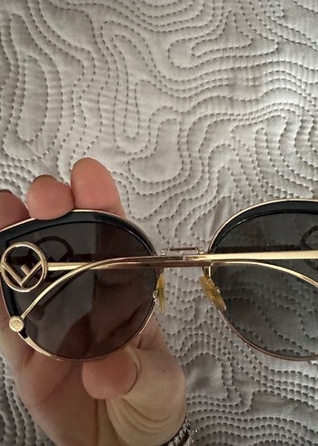 Fendi orjinal güneş gözlüğü - Görsel 4