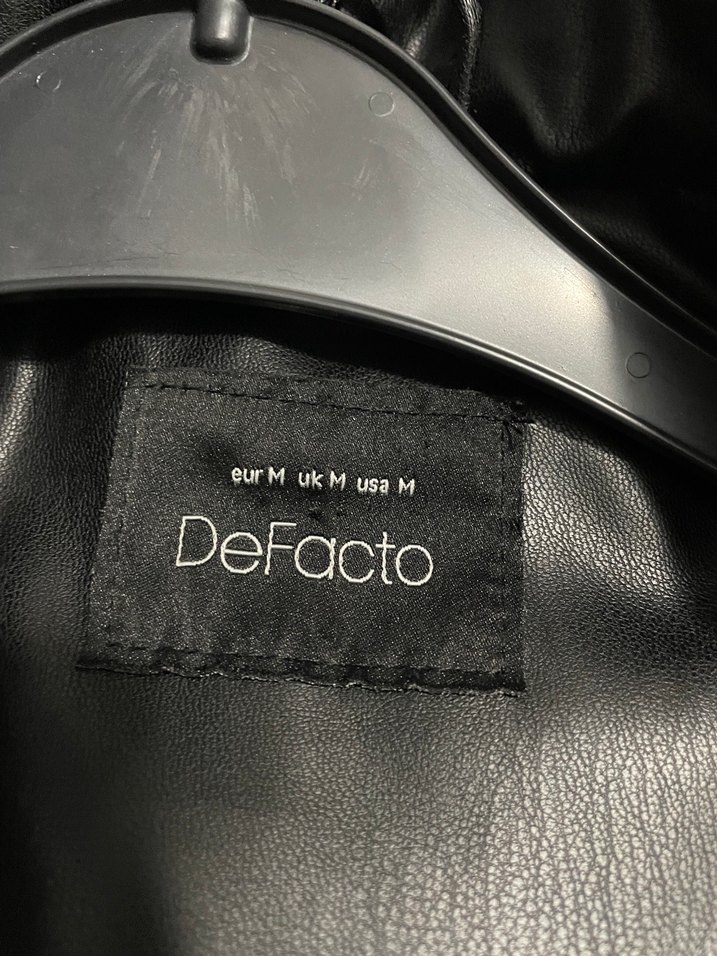 Defacto Siyah Deri Kadın Şişme Yelek - Görsel 2