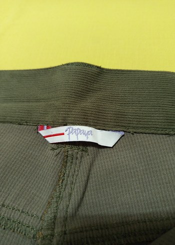 Düğmeli Kadın Haki Kadife Bermuda Şort - Görsel 7