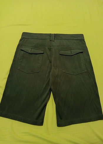 Düğmeli Kadın Haki Kadife Bermuda Şort - Görsel 2