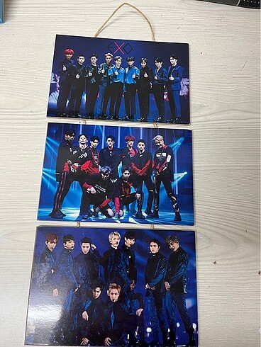 EXO ahşap poster