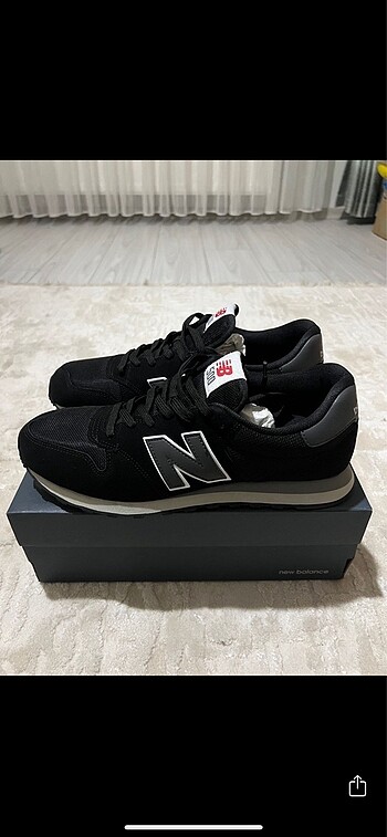 new-balance 44