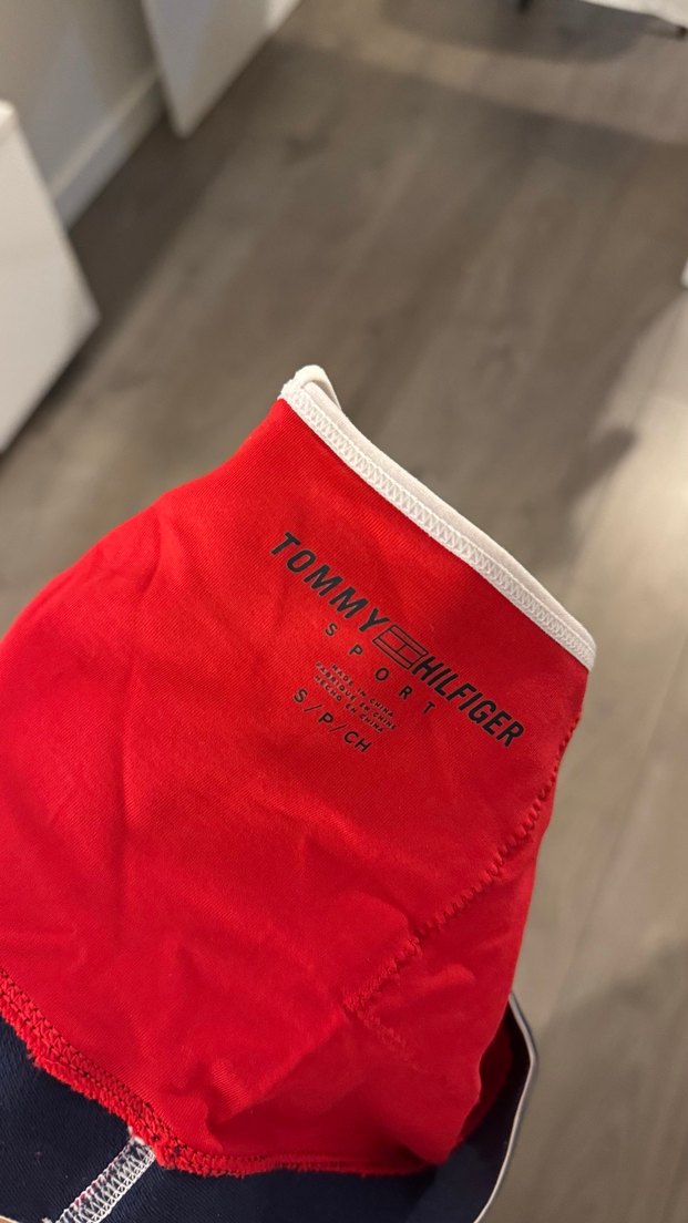 Tommy Hilfiger kadın spor top - Görsel 3