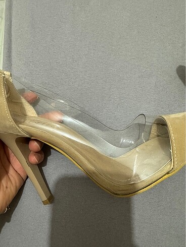 37 Beden Stiletto
