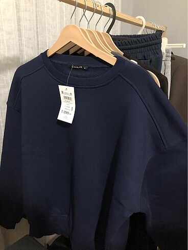 Lacivert sweatshirt