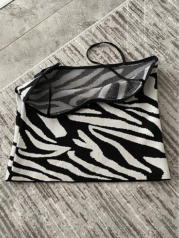 Diğer zebra desenli askılı crop