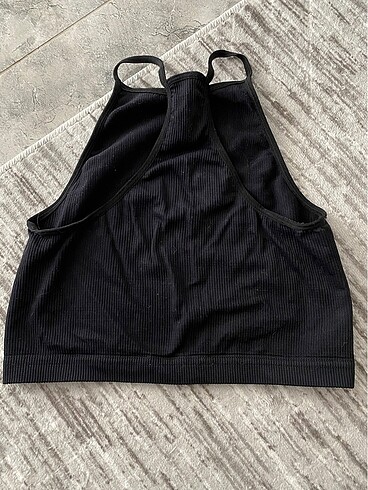 Diğer halter yaka crop