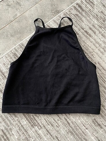 halter yaka crop
