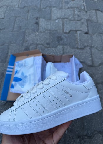 Adidas Beyaz Kadın Spor Ayakkabı