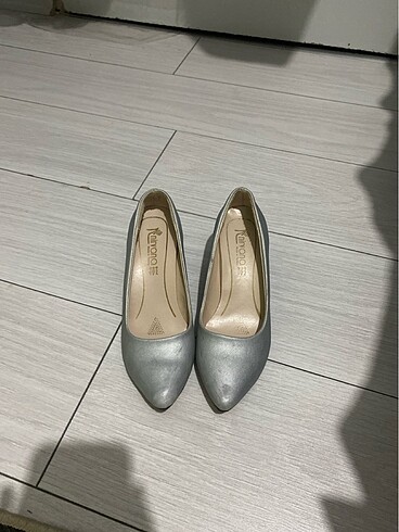 Söz nişan nikah abiye topuklu ayakkabı gri. 5 cm topuk
