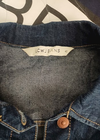 LC Waikiki Kadın Koyu Mavi Düğmeli Denim Ceket