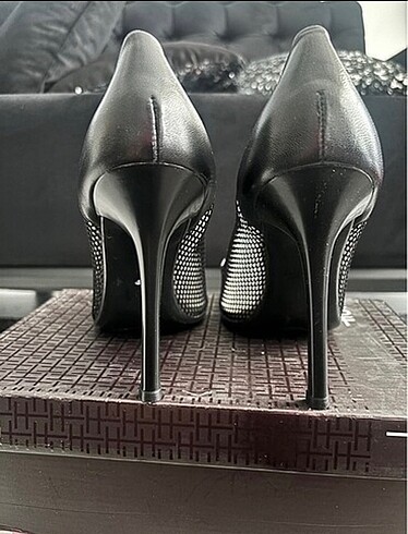 39 Beden Hotiç Marka Stiletto Fileli