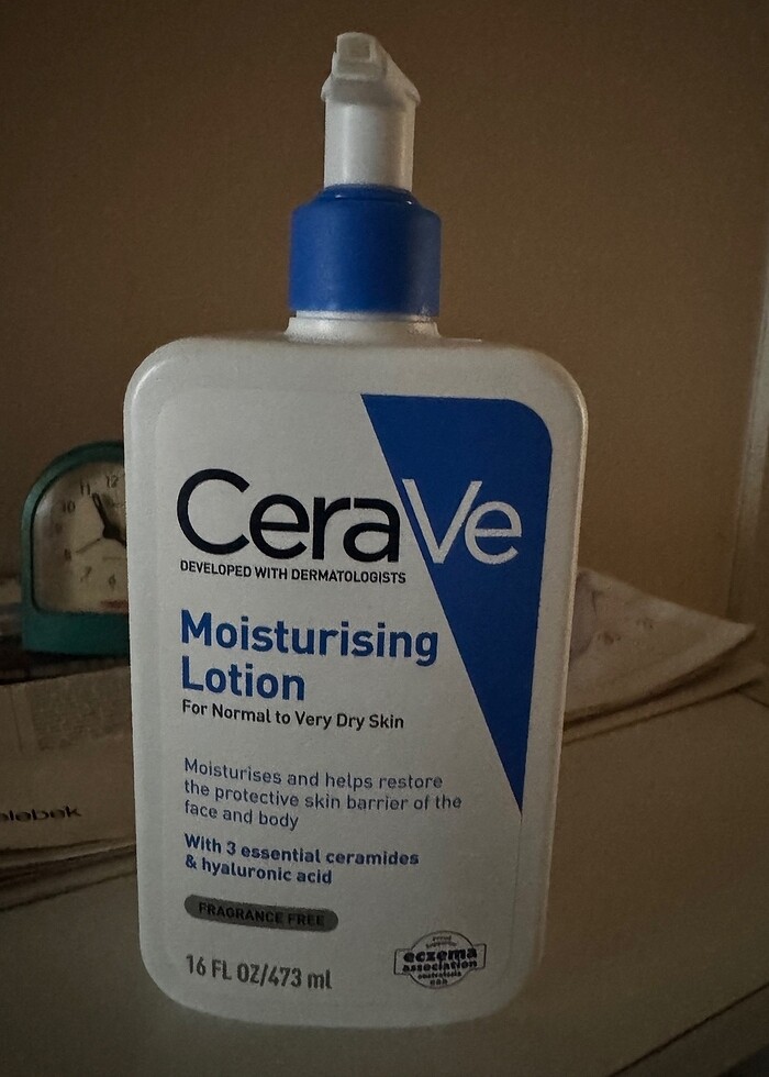 CeraVe Nemlendirici losyon (büyük boy) - Görsel 2