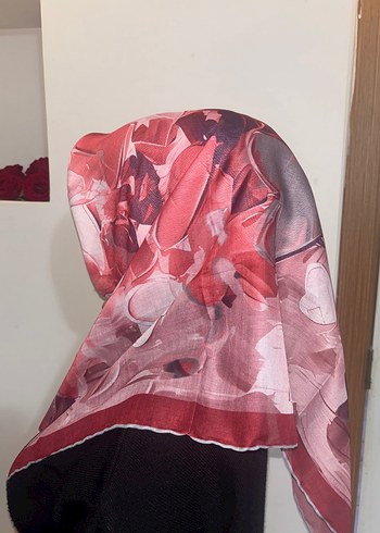 Önü kalıp gibi duran soft eşarp - Görsel 2