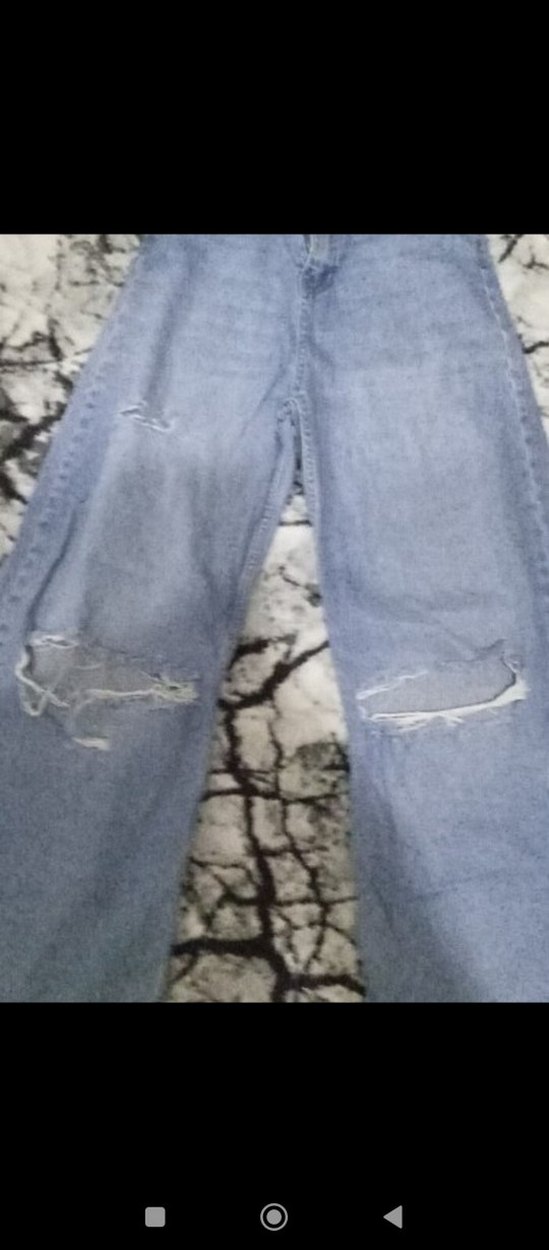 mavi renk, yırtık kot pantolon, - Görsel 2