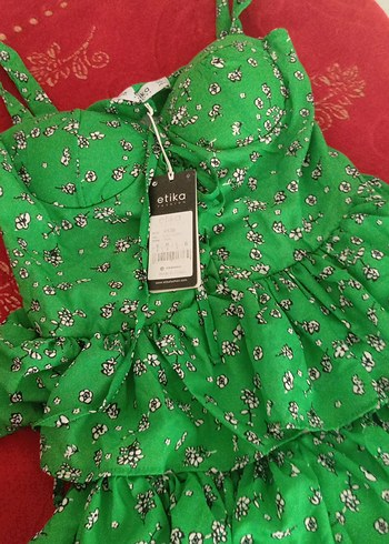 Yeşil Çiçekli Uzun Askılı Fırfırlı Elbise - Görsel 2