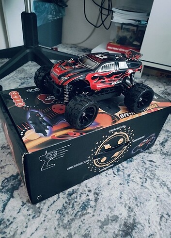 Rc 4x4 ofroad canavarı 