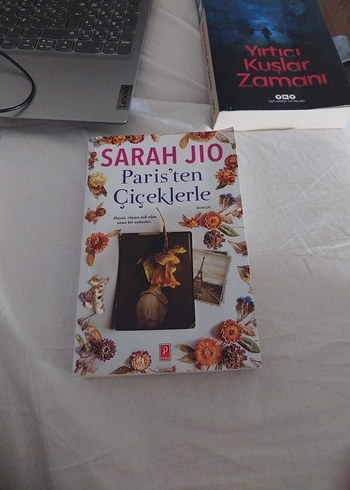 Sarah Jio - Paris'ten Çiçeklerle Romanı