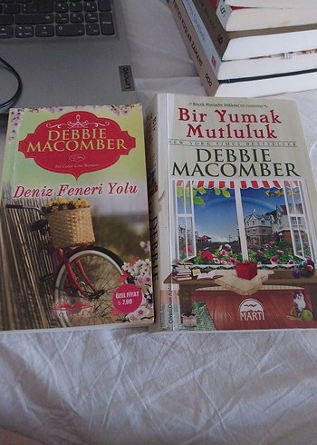 Debbie Macomber Kitap Seti: Deniz Feneri Yolu & Bir Yumak