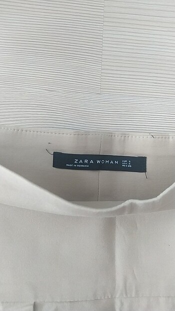 Zara Bej rengi önden pileli etek