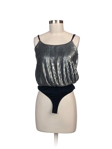 Twist Bluz %70 İndirimli.