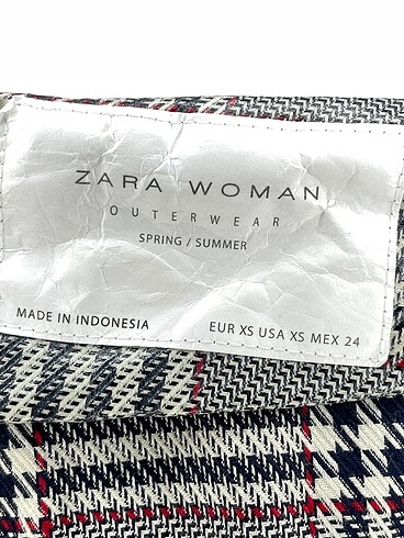 xs Beden çeşitli Renk Zara Ceket %70 İndirimli.